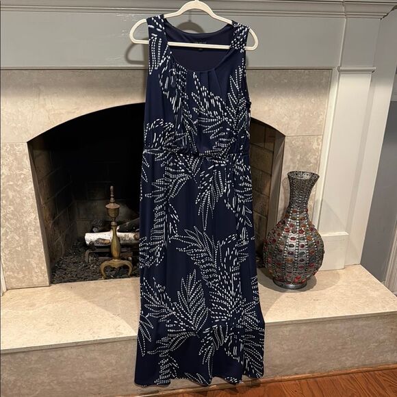 Lane Bryant Blue and White Sleeveless Halter Maxi Dress size 14/16 - Picture 1 of 4
